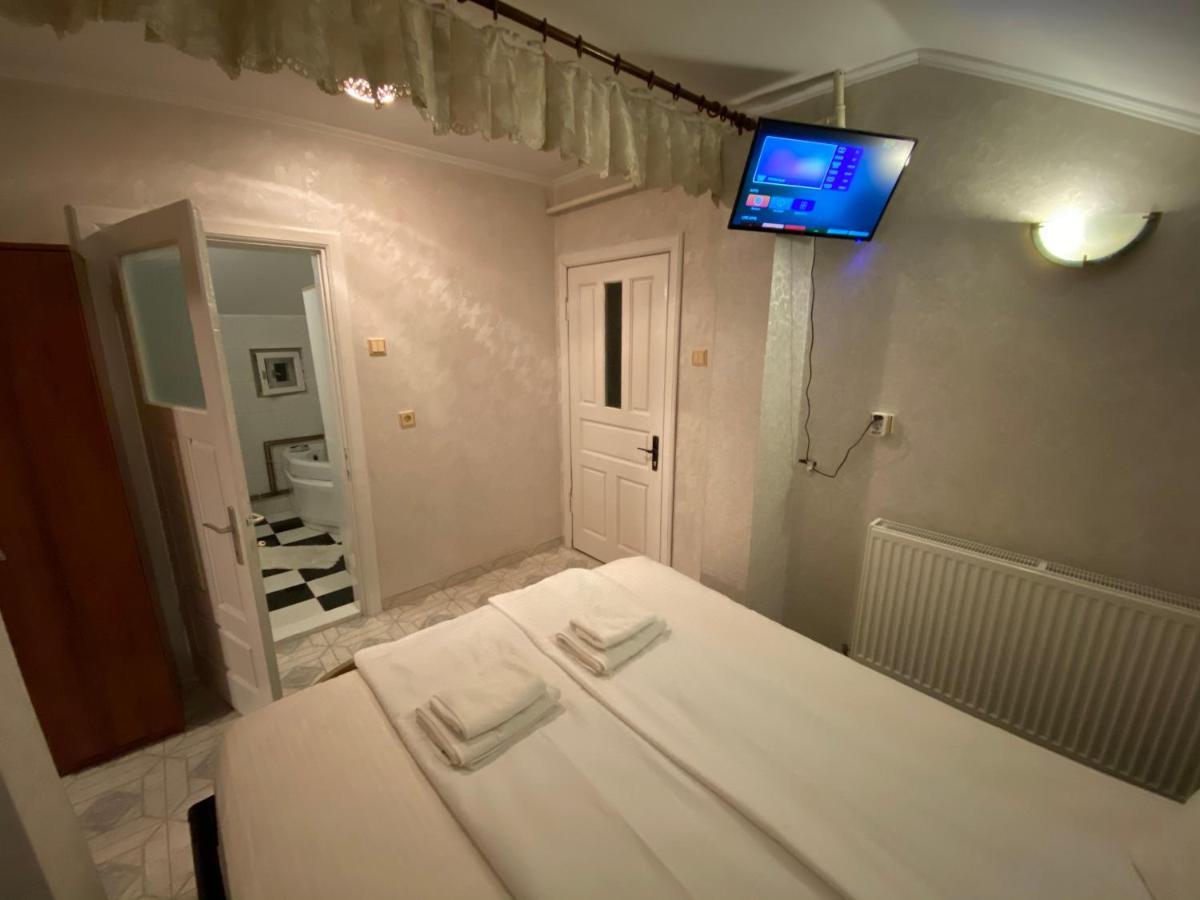 Apartament Mansarda Apartment Curtea De Arges Ngoại thất bức ảnh