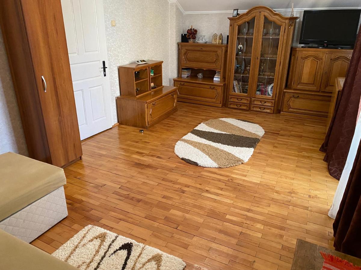 Apartament Mansarda Apartment Curtea De Arges Ngoại thất bức ảnh